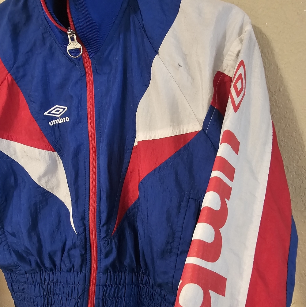 Vintage Umbro Vintage Windbreaker XS women's Track Jacket **wht tiny rip ** - Picture 3 of 7